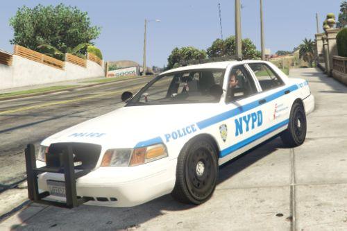 Ford Crown Victoria NYPD Patrol Unit 2582